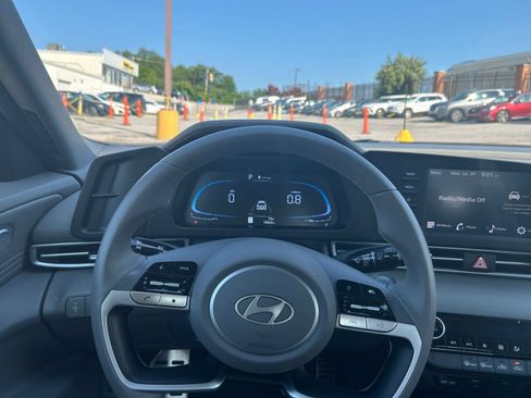 Used 2026 Hyundai Elantra Sport FWD image 28