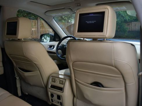 Used 2017 INFINITI QX60 Luxe w/ Deluxe Technology Package image 36