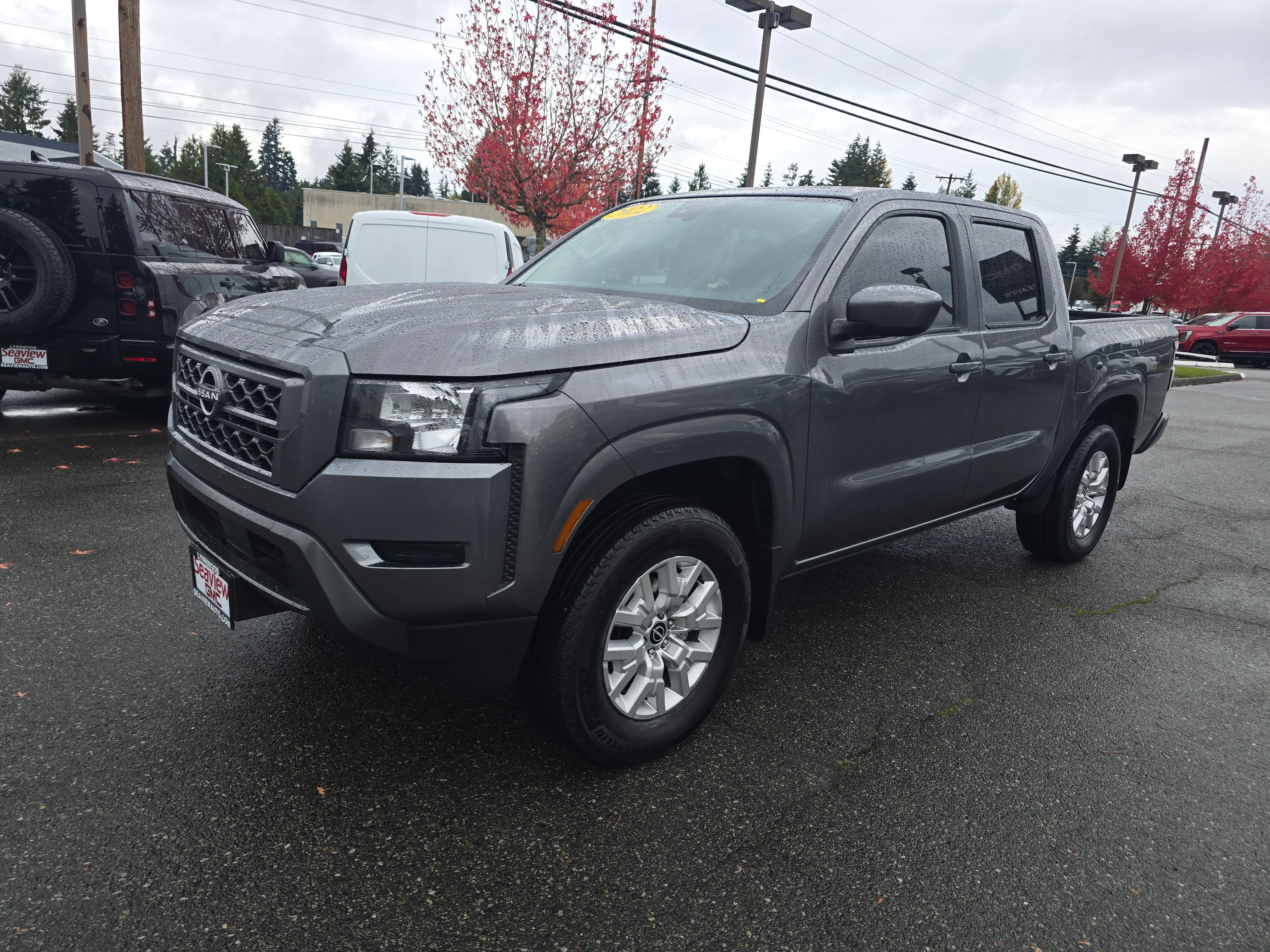 Used 2022 Nissan Frontier SV AWD/4WD image 3