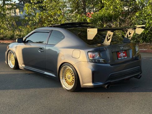 Used 2014 Scion tC 10 Series image 4