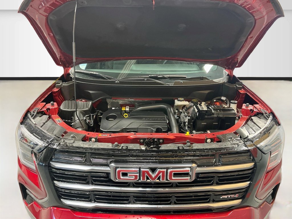 Used 2026 GMC Terrain AT4 w/ Technology Package II AWD/4WD image 29
