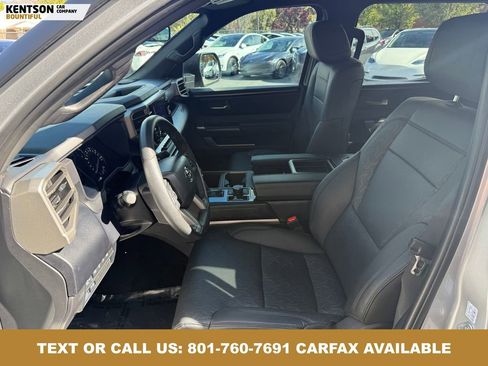 Used 2025 Toyota Tundra SR5 w/ SR5 Premium Package AWD/4WD image 25