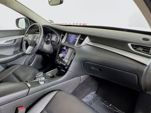 Used 2021 INFINITI QX50 Luxe image 40