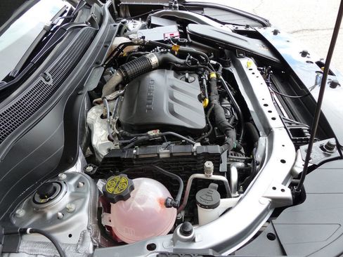 Used 2025 Chevrolet Trax ACTIV w/ Sunroof Package FWD image 38