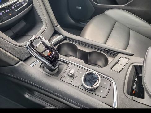 Certified 2023 Cadillac XT5 Premium Luxury AWD/4WD image 19