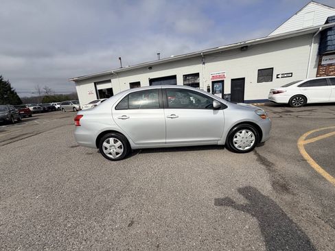 Used 2009 Toyota Yaris Sedan FWD image 6