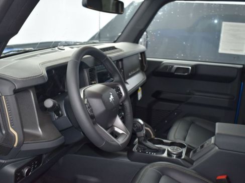 New 2025 Ford Bronco Badlands AWD/4WD image 11