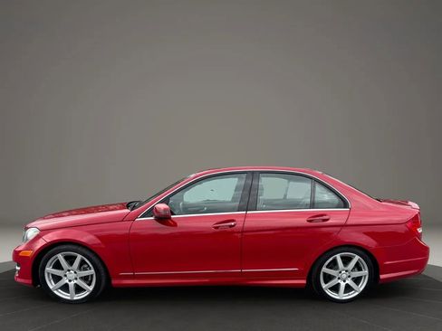 Used 2014 Mercedes-Benz C 250 Sedan w/ Multimedia Package image 4