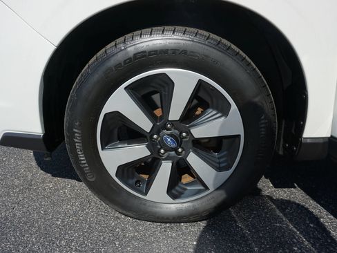 Used 2017 Subaru Forester 2.5i Premium AWD/4WD image 33