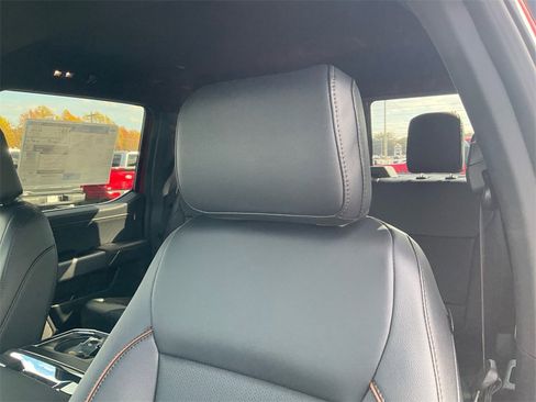 New 2025 Ford F150 Lariat w/ Equipment Group 501A Mid image 17