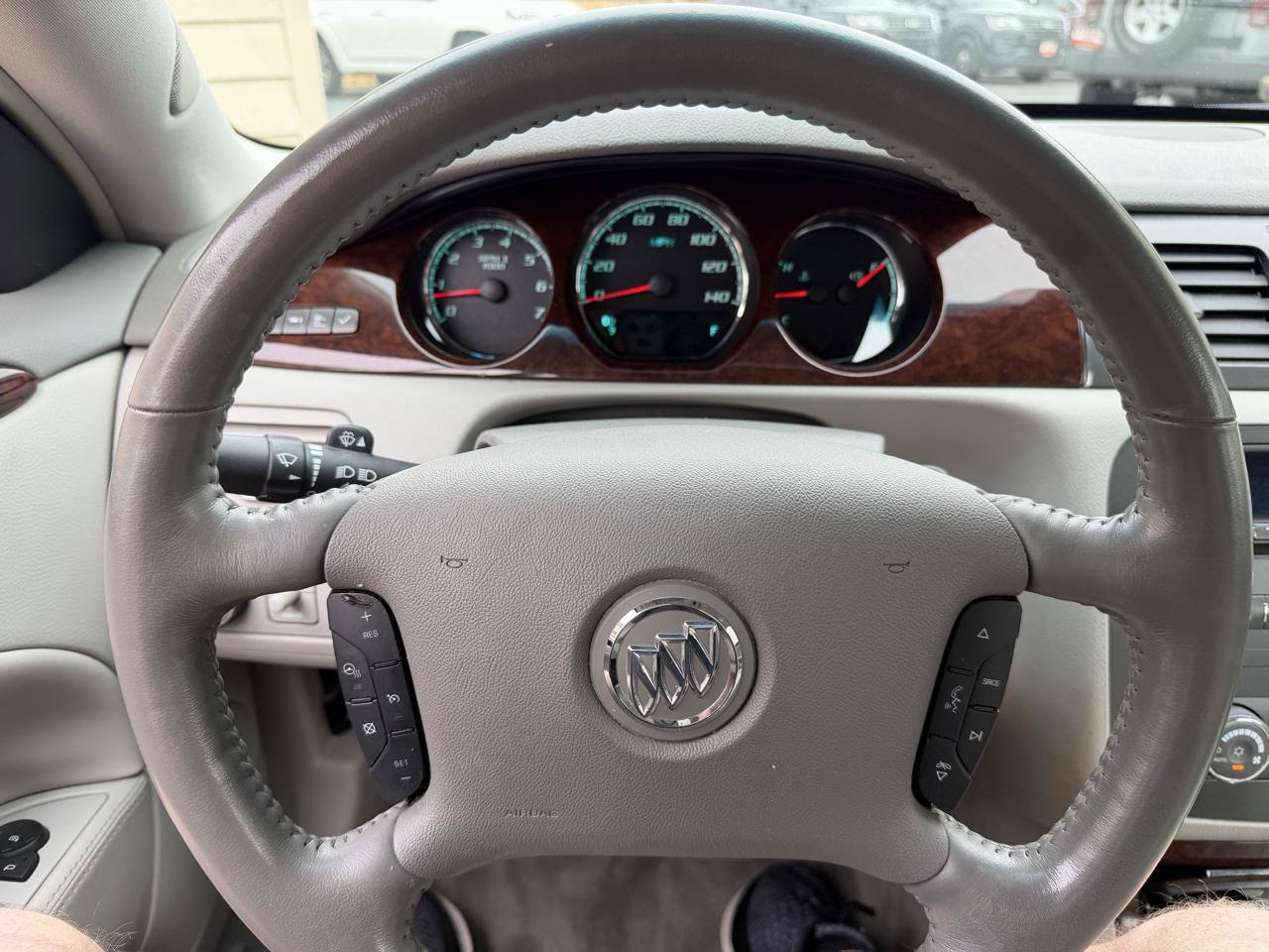Used 2010 Buick Lucerne CXL FWD image 16