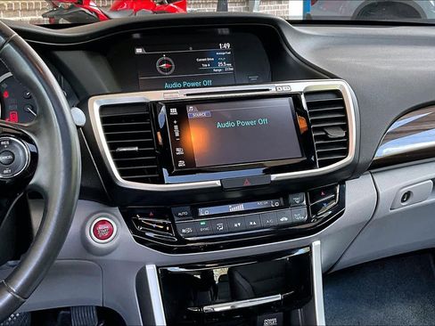 Used 2017 Honda Accord EX-L image 7