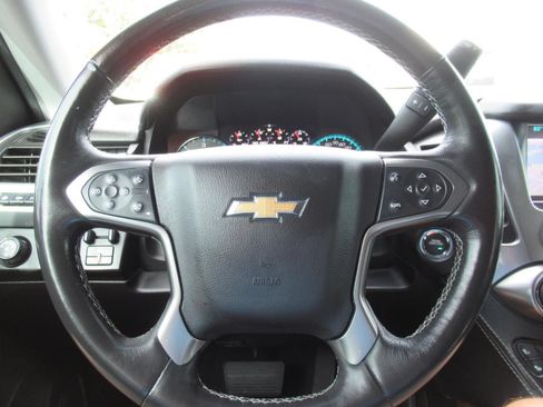 Used 2018 Chevrolet Tahoe Premier AWD/4WD image 26