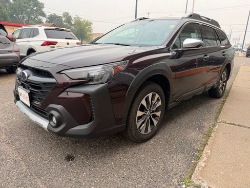 Used 2025 Subaru Outback Touring XT AWD/4WD image 3