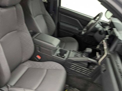 Used 2025 Toyota Tacoma SR image 21