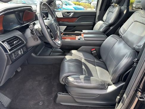 Used 2022 Lincoln Navigator Reserve AWD/4WD image 23