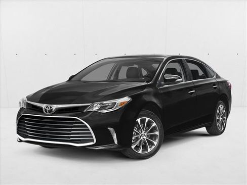 Used 2016 Toyota Avalon XLE FWD image 1