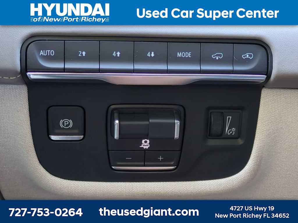 Used 2024 Cadillac Escalade Premium Luxury Platinum w/ Heavy-Duty Trailer Package AWD/4WD image 29