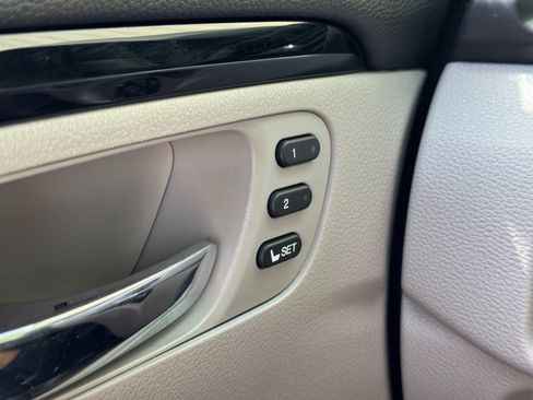 Used 2020 Honda Pilot Touring image 17