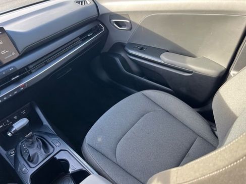 Certified 2025 Kia K4 LXS image 10