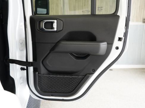 Used 2019 Jeep Wrangler Unlimited Sahara w/ Dual Top Group image 37