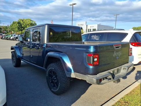 Used 2025 Jeep Gladiator Sport AWD/4WD image 6