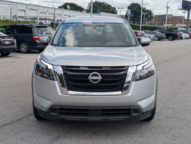 Used 2025 Nissan Pathfinder SV AWD/4WD image 8