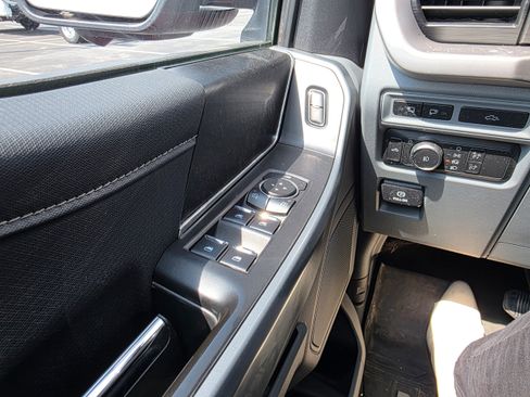 Used 2022 Ford F150 XLT w/ Equipment Group 302A High AWD/4WD image 19