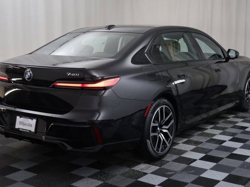 Certified 2025 BMW 740i xDrive image 17