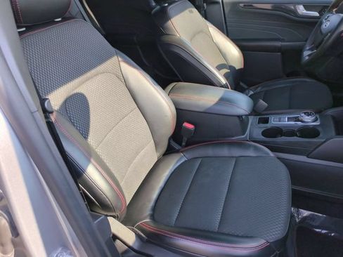 Used 2023 Ford Escape ST-Line w/ Tech Pack #1 FWD image 33
