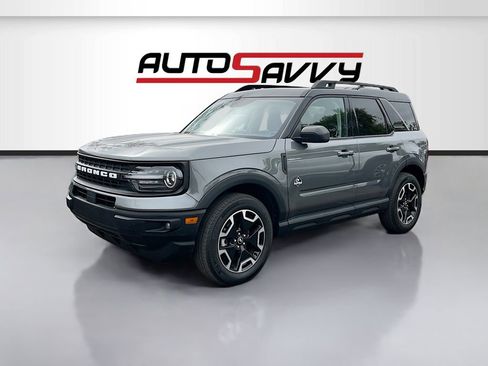 Used 2024 Ford Bronco Sport Outer Banks w/ Tech Package AWD/4WD image 3