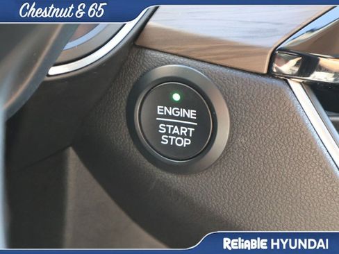 Used 2020 Ford Escape Titanium AWD/4WD image 33