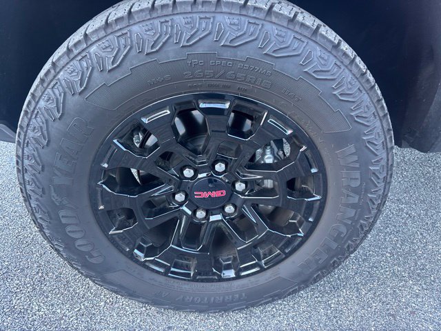Used 2026 GMC Canyon Elevation w/ Convenience Package AWD/4WD image 5