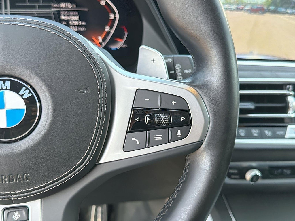 Used 2022 BMW X7 M50i AWD/4WD image 10