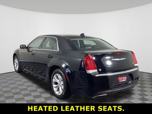 Used 2015 Chrysler 300 Limited image 3