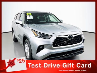 Used 2025 Toyota Highlander LE
