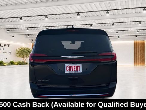 New 2026 Chrysler Pacifica Select FWD image 10