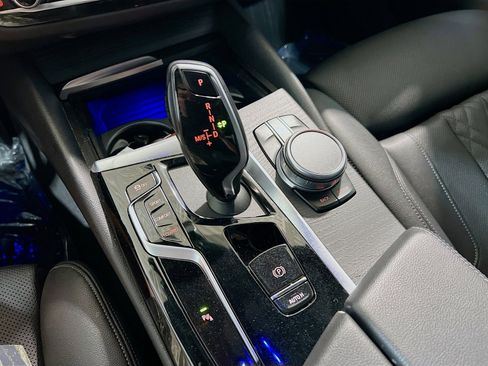 Used 2022 BMW 530i 530i w/ Premium Package image 13