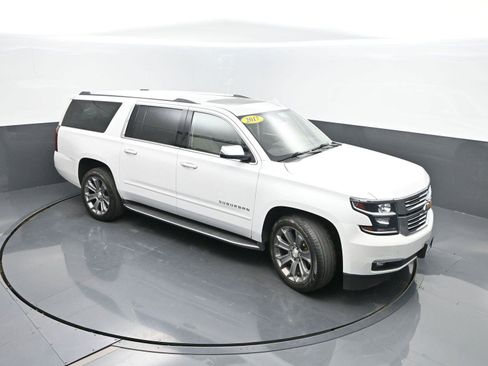 Used 2017 Chevrolet Suburban Premier image 44