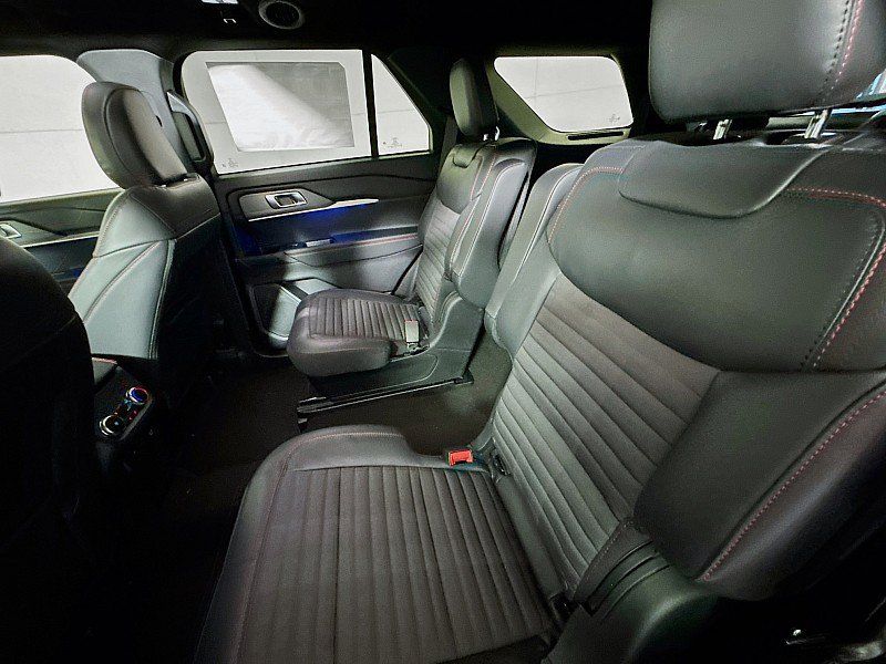 New 2025 Ford Explorer ST-Line w/ Premium Package AWD/4WD image 23