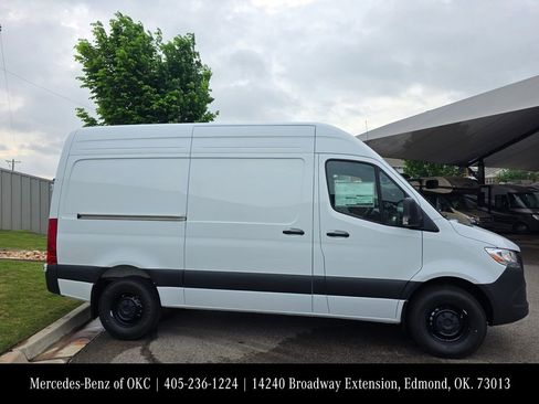 New 2026 Mercedes-Benz Sprinter 2500 image 3