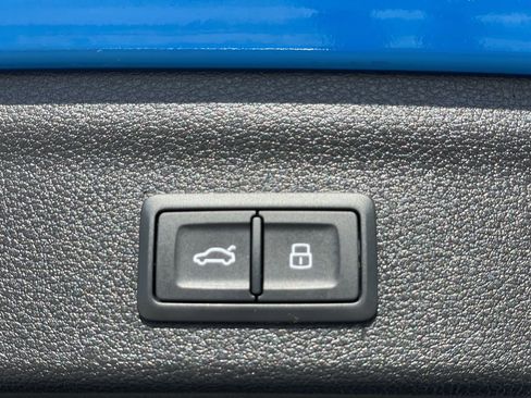 Used 2020 Audi Q3 2.0T Premium Plus w/ Premium Plus Package image 9