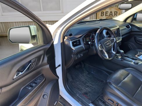 Used 2018 GMC Acadia SLT image 17