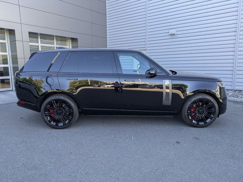 New 2026 Land Rover Range Rover SV AWD/4WD image 4