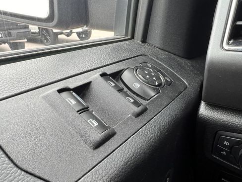 Used 2019 Ford F150 XLT w/ Equipment Group 302A Luxury AWD/4WD image 26