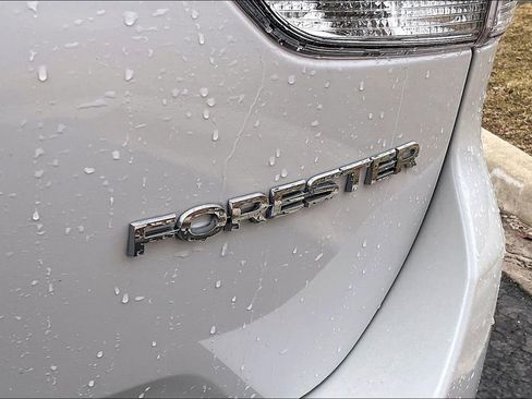 Certified 2023 Subaru Forester Limited w/ Popular Package #2 image 9