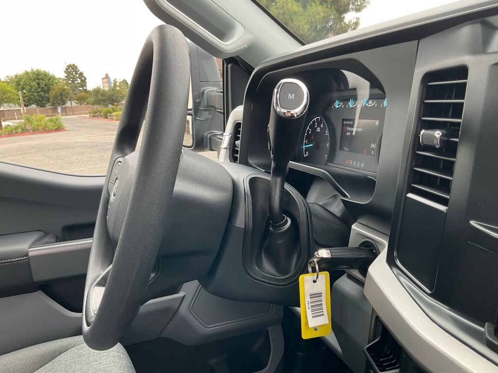 New 2025 Ford F350 XL w/ STX Appearance Package AWD/4WD image 32