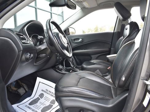 Used 2019 Jeep Compass Limited image 33