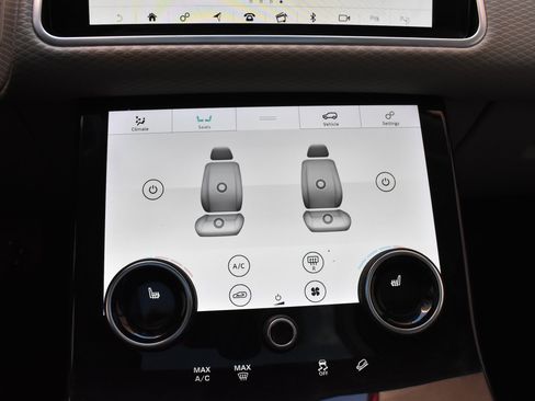 Used 2019 Land Rover Range Rover Velar R-Dynamic SE image 40