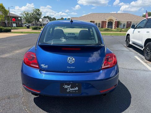 Used 2014 Volkswagen Beetle R-Line FWD image 6